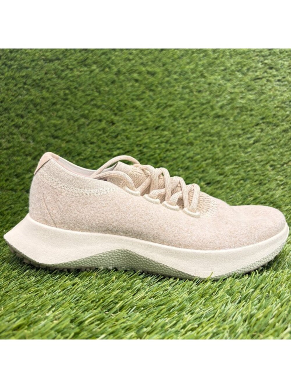 Allbirds Wool Dasher 2 Womens Size 5.5 Beige Athletic Running Shoes Sneakers